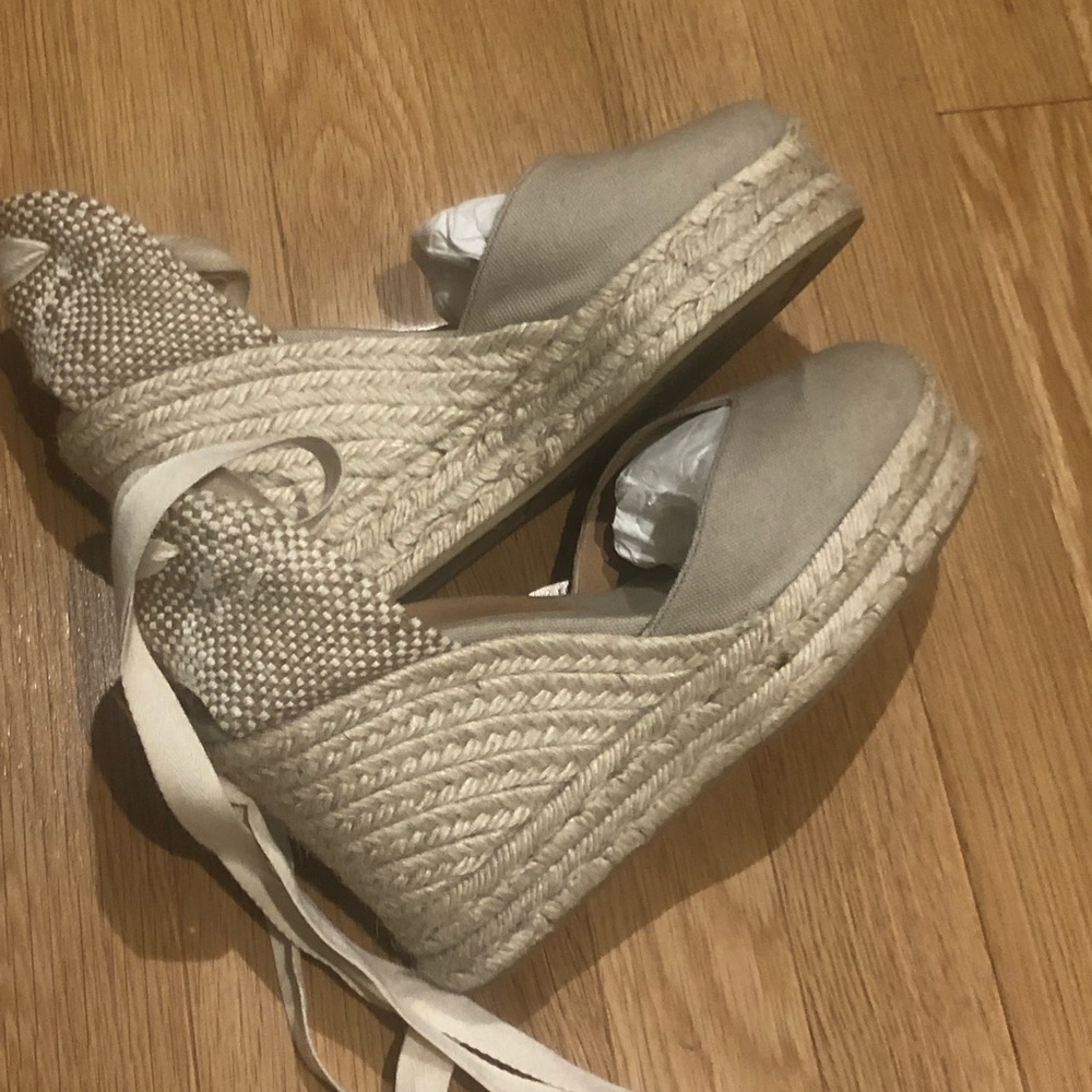 EUC Castañer Chiara espadrilles